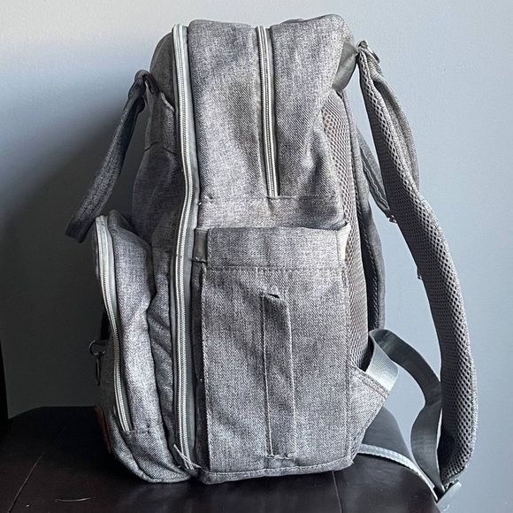 Unisex Babbleroo Gray Travel Diaper Bag Backpack Multi-pockets - Picture 2 of 13